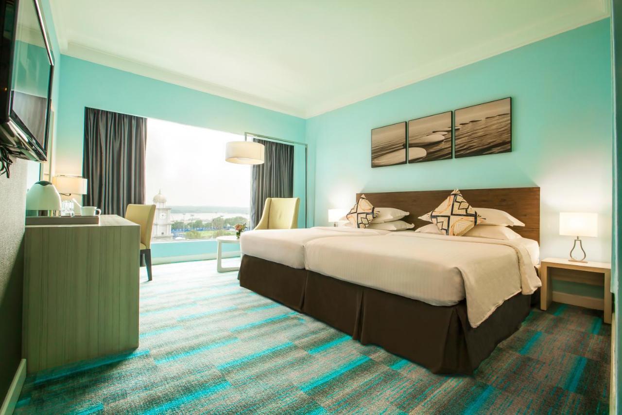 Thistle Джохор-Бару Экстерьер фото Deluxe Room